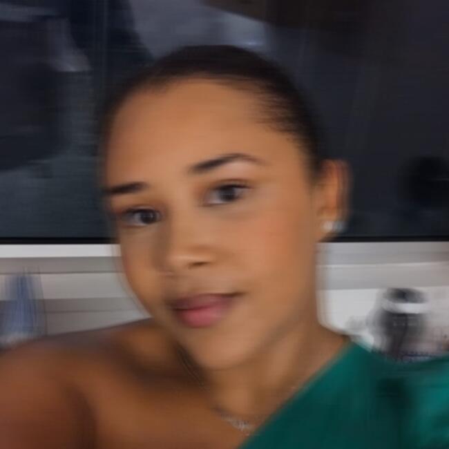 Babysitter in Ponta Delgada: Mariana