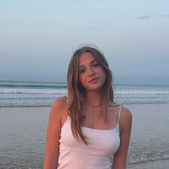 Babysitter in Colombes: Violette