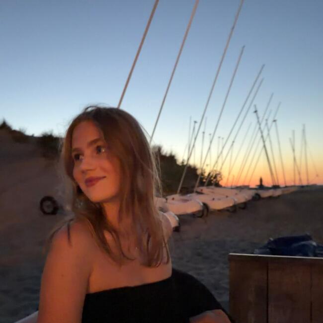 Babysitter in Gent: Arina