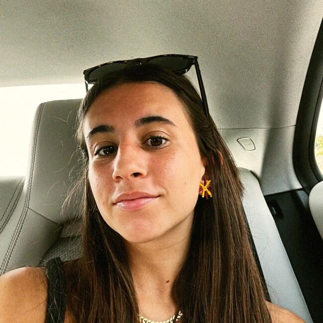 Babysitter in Encarnação: Joana