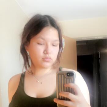 Baby-sitter in Winnipeg: Danae