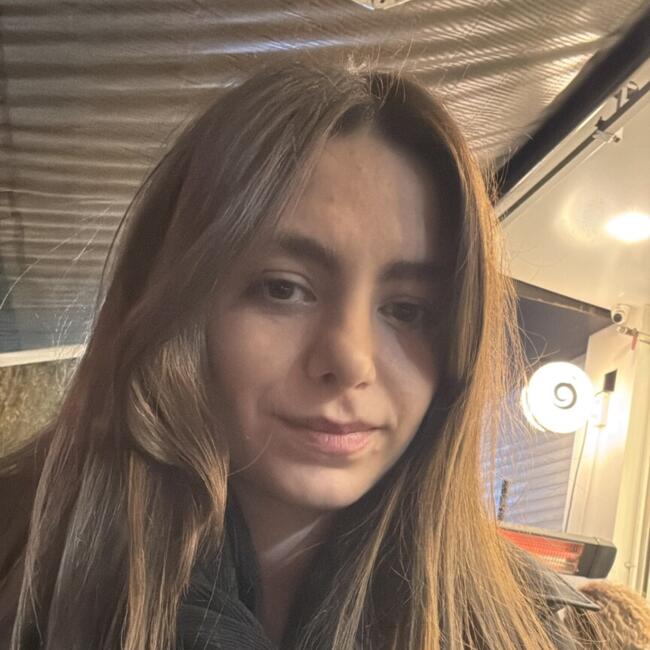 Babysitter in Istanbul: Negin
