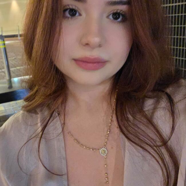 جليسة أطفال في دبي: Ioana Raluca