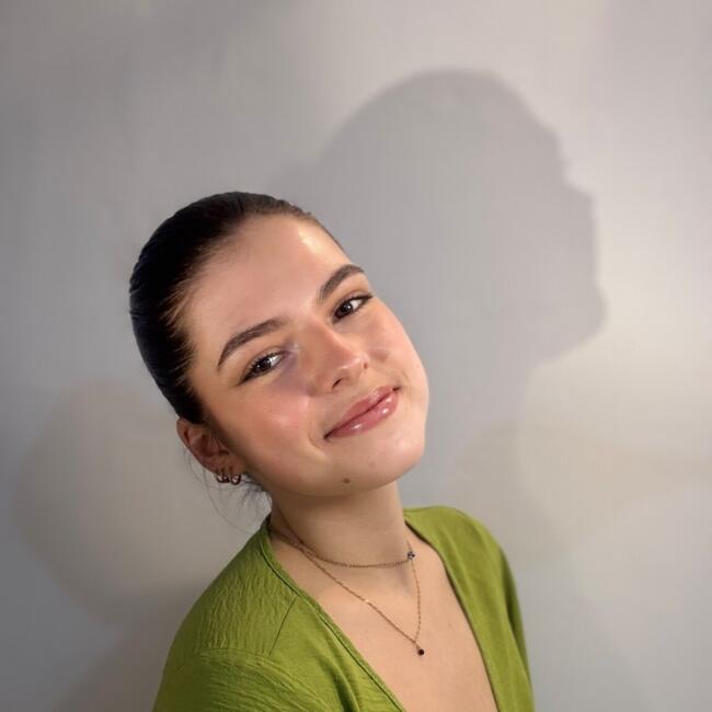 Babysitter in Le Château-d’Oléron: Melati