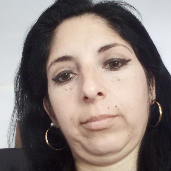 Babysitter in Quilmes: Monica