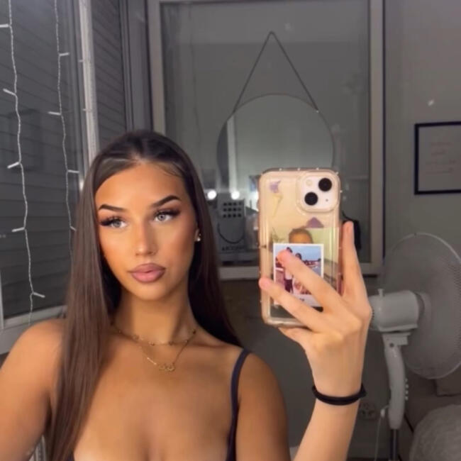 Babysitter in Brive-la-Gaillarde: Kenza