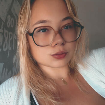 Babysitter in Arcis-sur-Aube: Iris