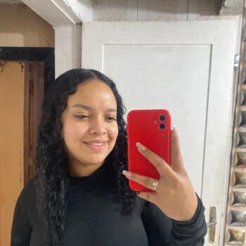 Babá em Florianópolis: Nicolle Ferreira Duarte