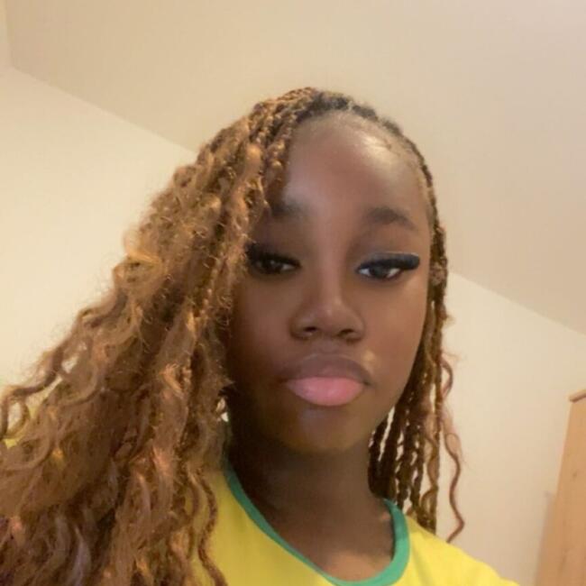 Babysitter in Le Plessis-Trévise: Gloria