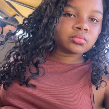 Babysitter in Montbéliard: Milie