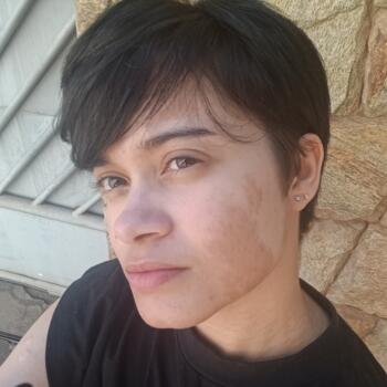 Babysitter in Montes Claros: Julia
