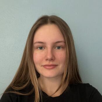 Babysitter in Tours: Lylou