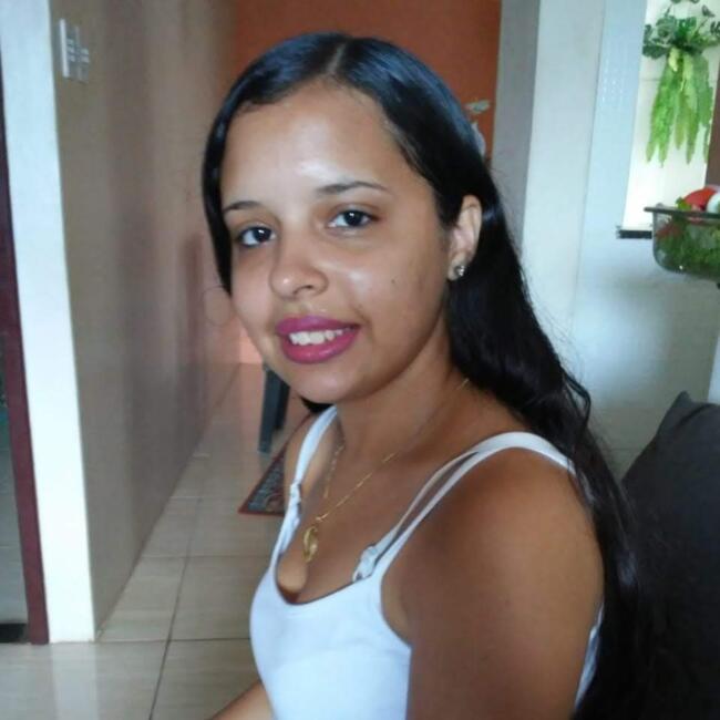 Babysitter in Simões Filho: Stephanie