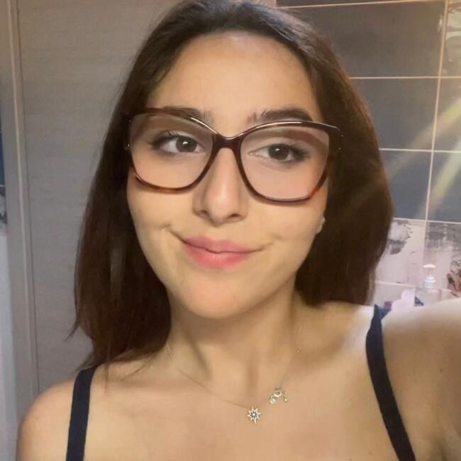 Babysitter a Pedara: Aurelia