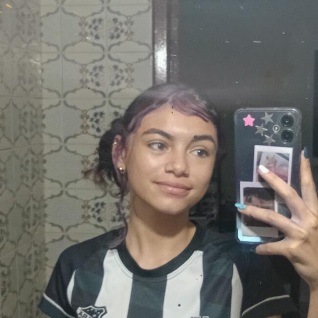 Babá em Fortaleza: Núbia Maria