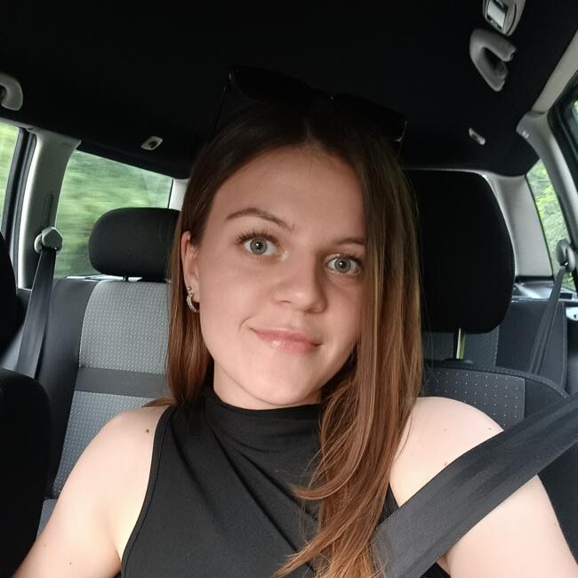 Bébiszitter Szomód területén: Dominika