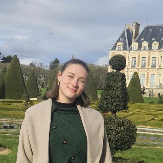 Babysitter in Meerssen: Pénélope