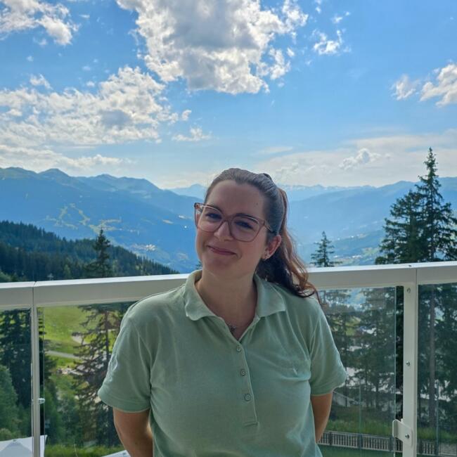 Babysitter in Brisbane: Marion May