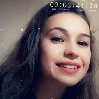 Babysitter in Seuilly: Joceline