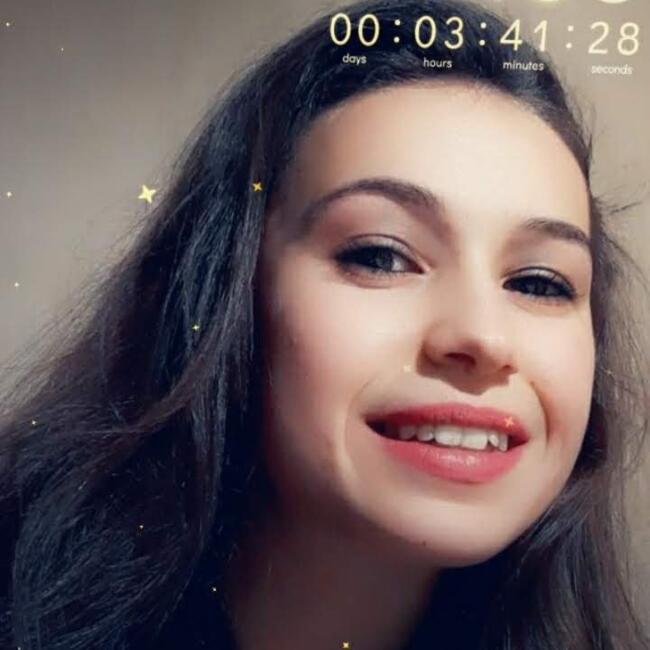 Babysitter in Seuilly: Joceline