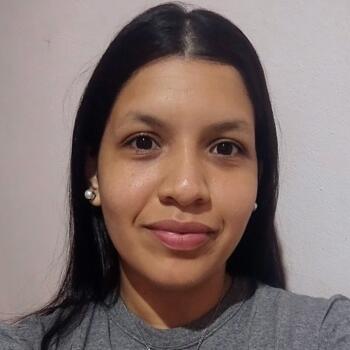 Babysitter in Balneário Camboriú: Belén