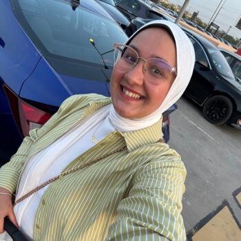 وظيفة جليسة أطفال في القاهرة: فرص عمل كجليسة أطفال Marwa