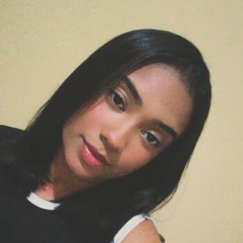 Babysitter in Caruaru: Evelin