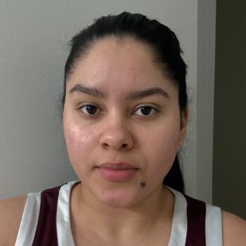 Babysitter in Leesburg: Veronica