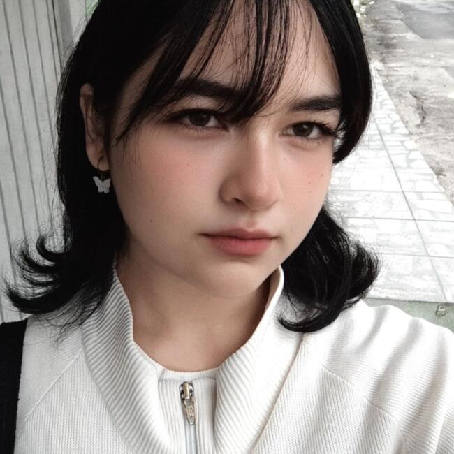 Babysitter in Caieiras: Erika