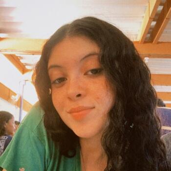 Babá em Ribeirão Preto: Laura