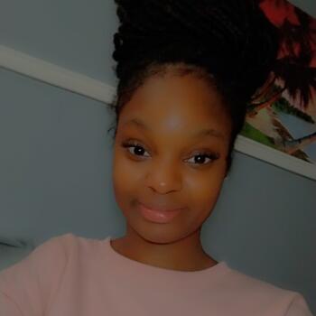 Babysitter in Thorold: Adline