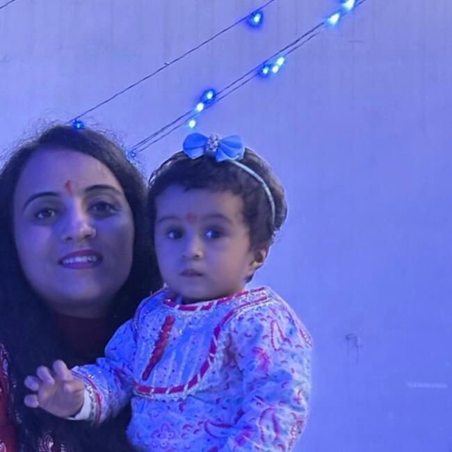 Babysitting job in Ghaziabad: Vasundhra