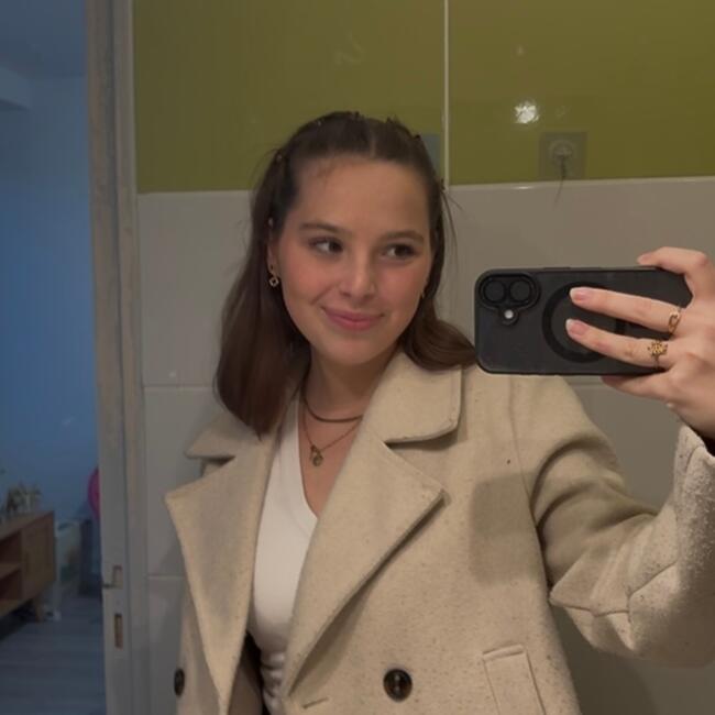 Babysitter in Saint-Brieuc: Chloé