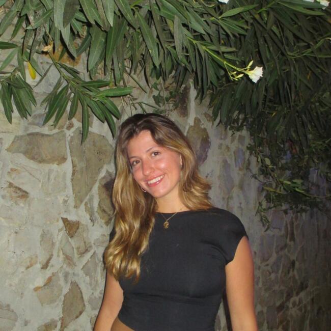 Babysitter in Belas: Rita