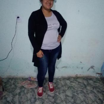 Babysitter in Rosario: Elizabeth