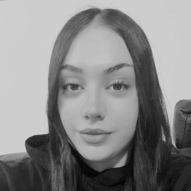 Babysitter in Altopascio: Giulia