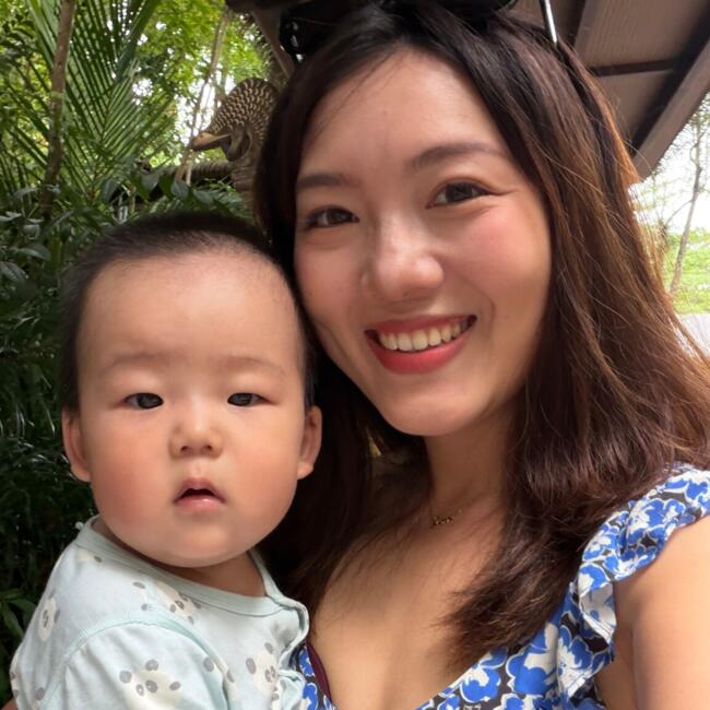 Babysitting job in Singapore: Xinyao