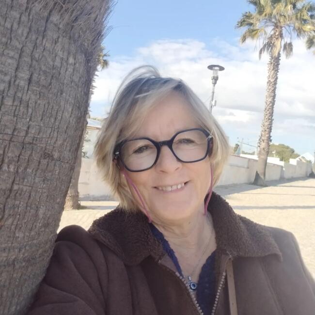 Babysitter em Oeiras: Ana Maria 