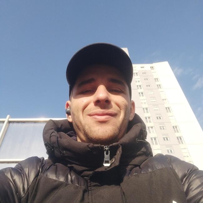 Babysitter in Champlan: Karim