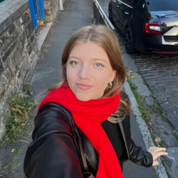 Babysitter in Edinburgh: Lilly