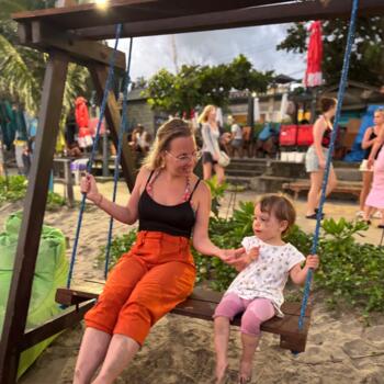 Babysitting job in Budapest: babysitting job Tamara