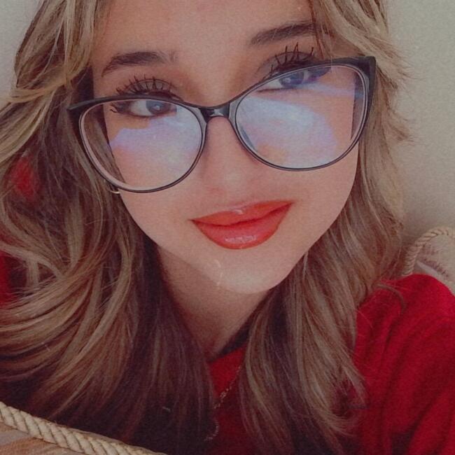 جليسة أطفال في سلا: Hajar