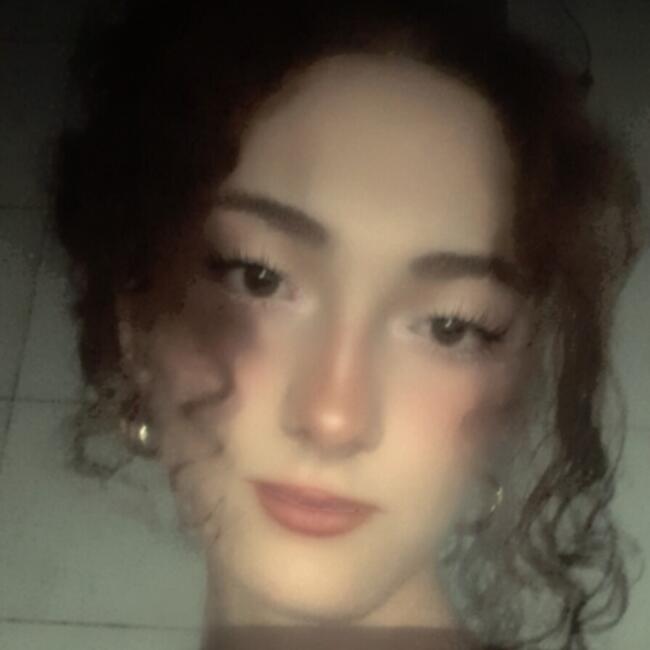 Babysitter in Suzano: Giulia