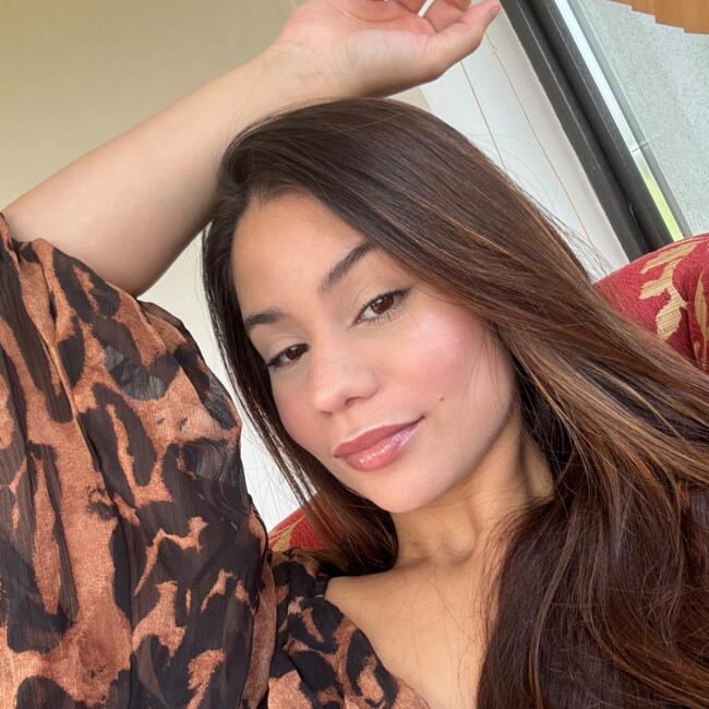 Babysitter in Lanesborough: Thayssa