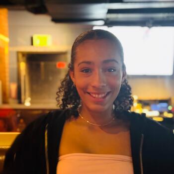 Baby-sitter in Mont-Royal: Amylys