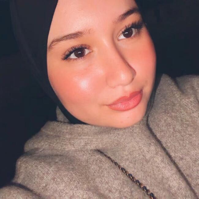 Babysitter in Nice: Yasmine