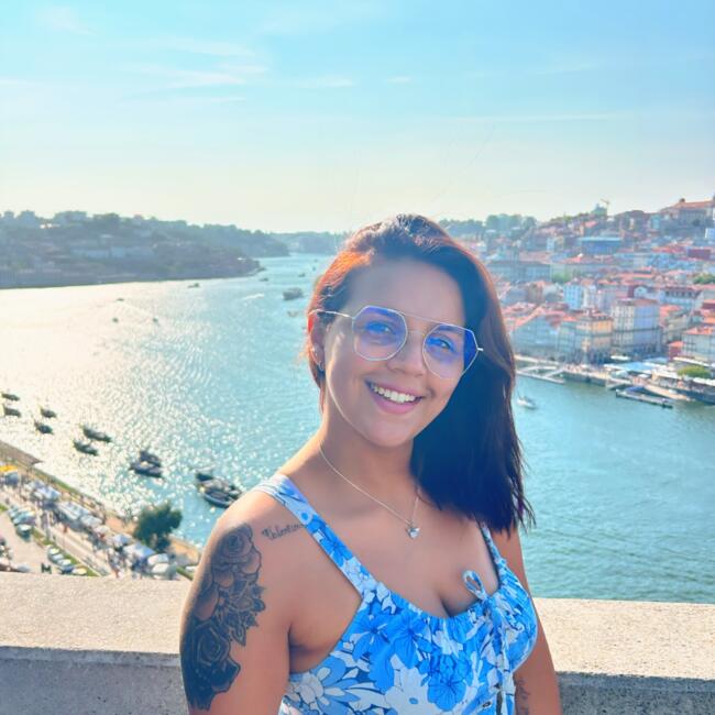 Babysitter in Santa Maria da Feira: Caroline