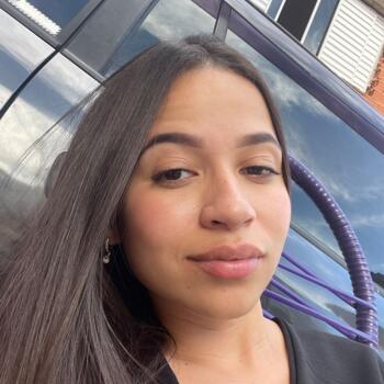 Babysitter in Campinas: Thais