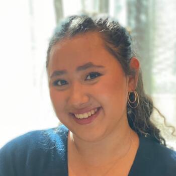 Babysitter Manchester: Telyn