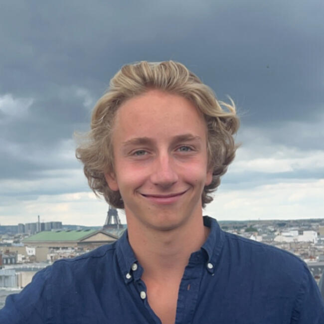 Baby-sitter in Collonge-Bellerive: Edan